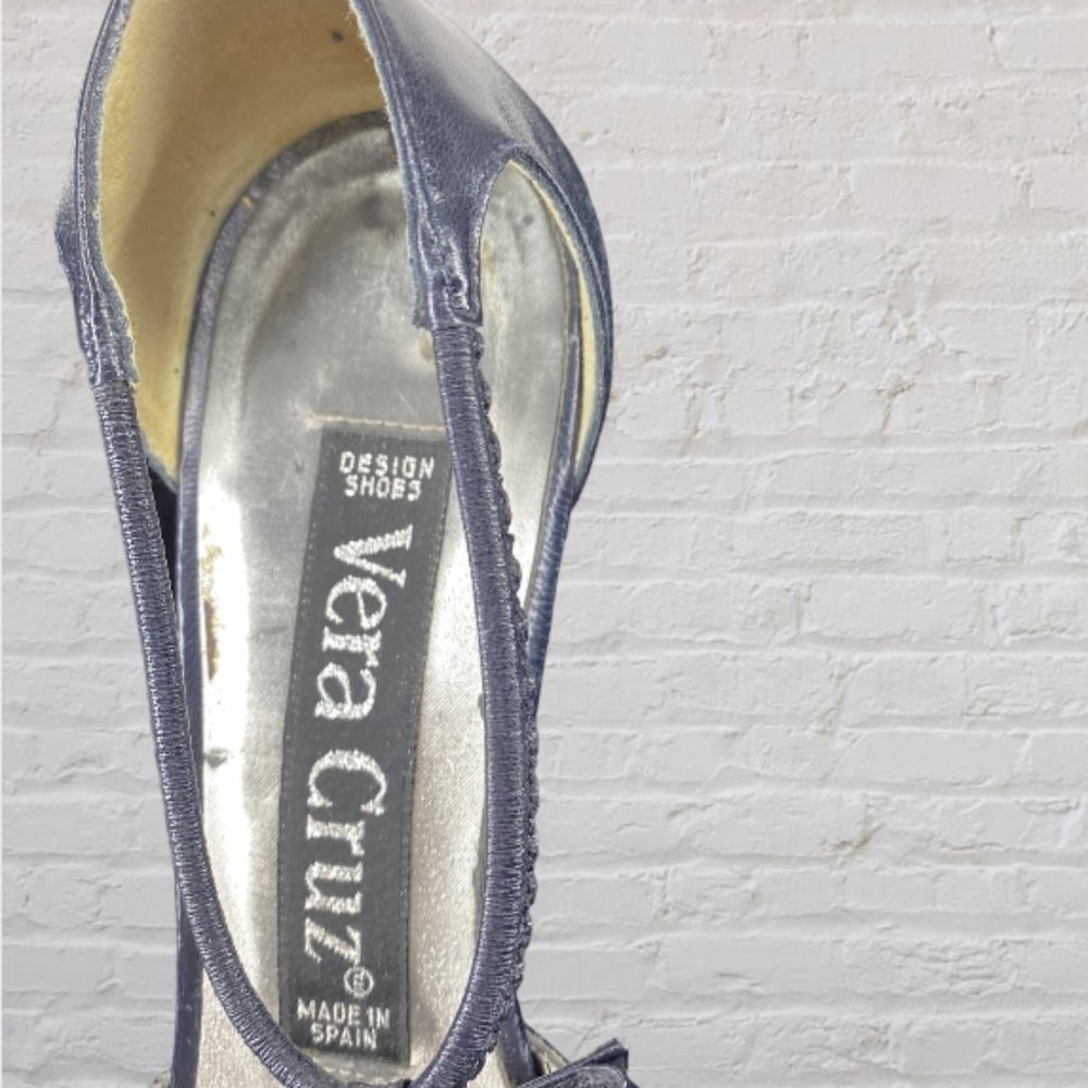 VINTAGE VERA CRUZ -- Navy Blue Heels, Low Heel, Bow Detail, Made in Spain - Picture 2 of 11